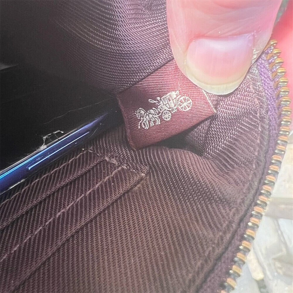 COACH Deep Berry/Purple Pebble Leather Clutch Wallet Gold Hardware AUTHENTIC - Picture 10 of 10